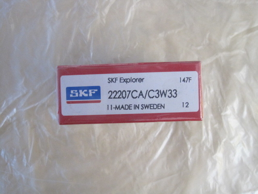 SKF 22207CA / W33 Kugłowe łożyska rolkowe z klatką stalową / mosiężną do produkcji maszyn